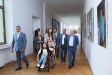 Heydər Əliyev Fondunun vitse-prezidenti Leyla Əliyeva Dövlət Rəssamlıq Akademiyasında olub (FOTO)