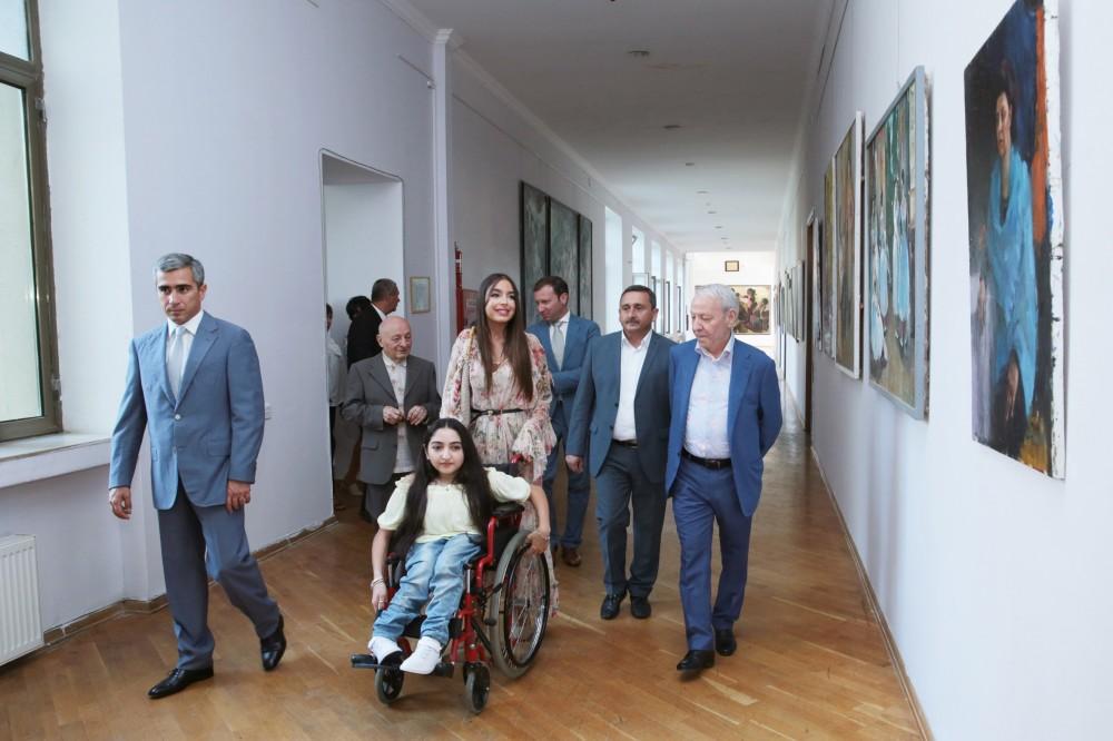 Вице-президент Фонда Гейдара Алиева Лейла Алиева побывала в Государственной академии художеств (ФОТО)