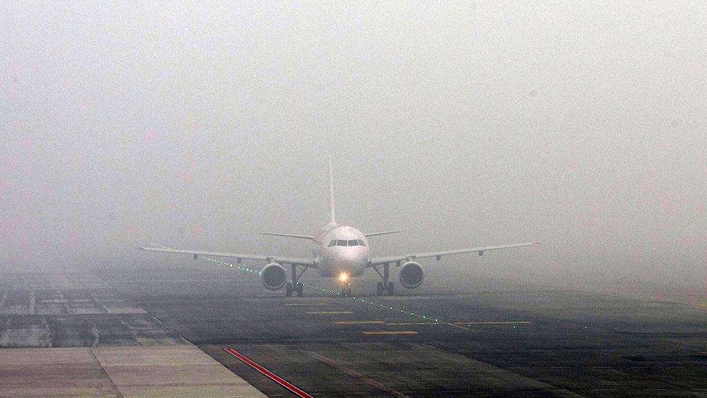 Fog shrouds New Zealand major cities, affecting flights