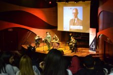 Любовь азербайджанской молодежи к классическому наследию (ФОТО)
