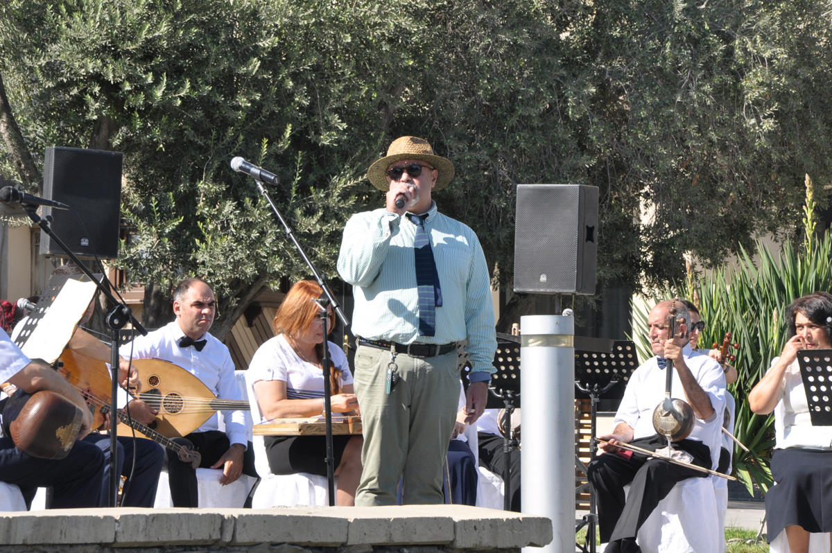 Туристы восхищены азербайджанской музыкой (ФОТО)