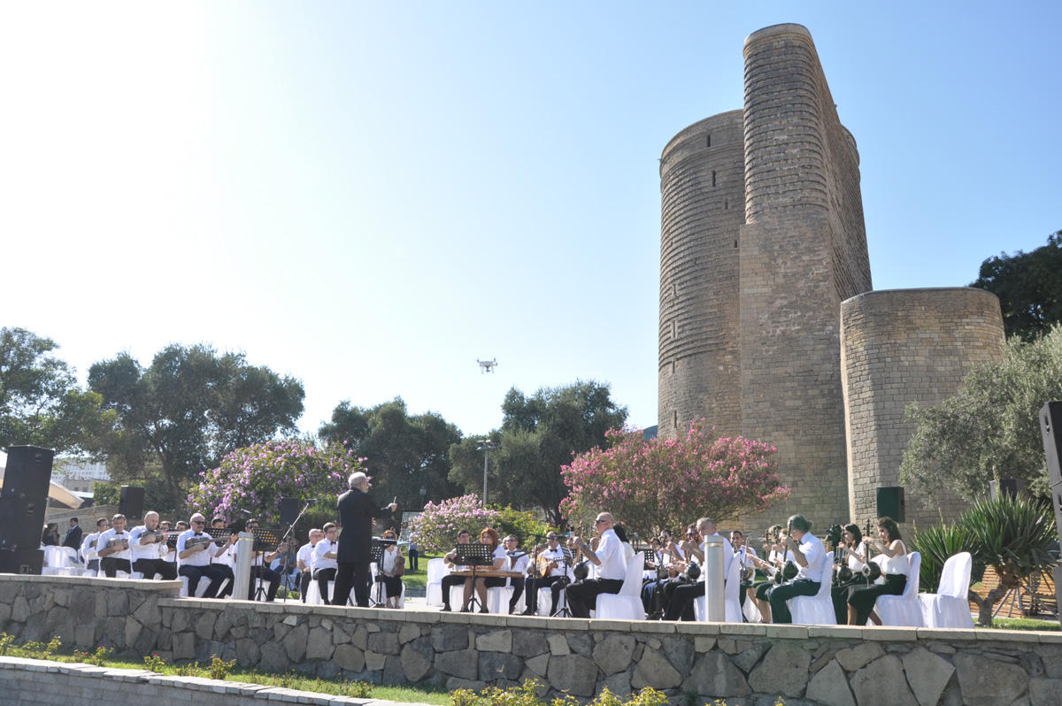 İçəri Şəhərdə "Musiqi Günü" konserti keçirilib (FOTO)