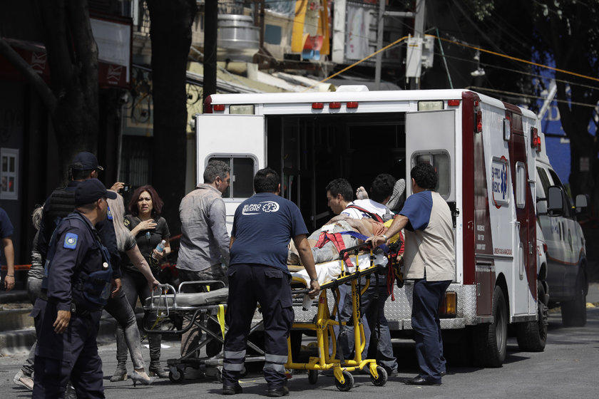 Власти Мексики объявили чрезвычайное положение в пострадавшем от землетрясения штате