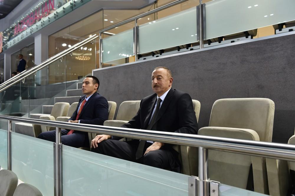 Ilham Aliyev watched Azerbaijani women’s volleyball team match (PHOTO)