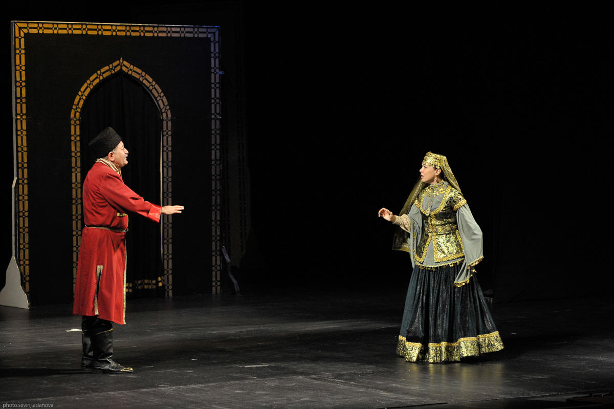 Akademik Milli Dram Teatrı mövsümü “Qarabağnamə” tamaşası ilə açıb (FOTO)