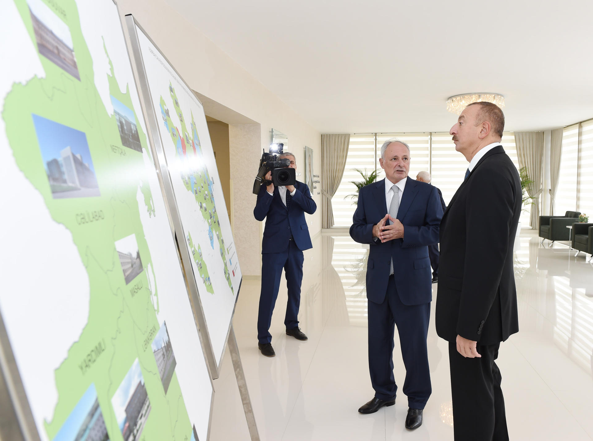 Президент Ильхам Алиев ознакомился с условиями в центральной районной больнице Нефтчалы после реконструкции (ФОТО)