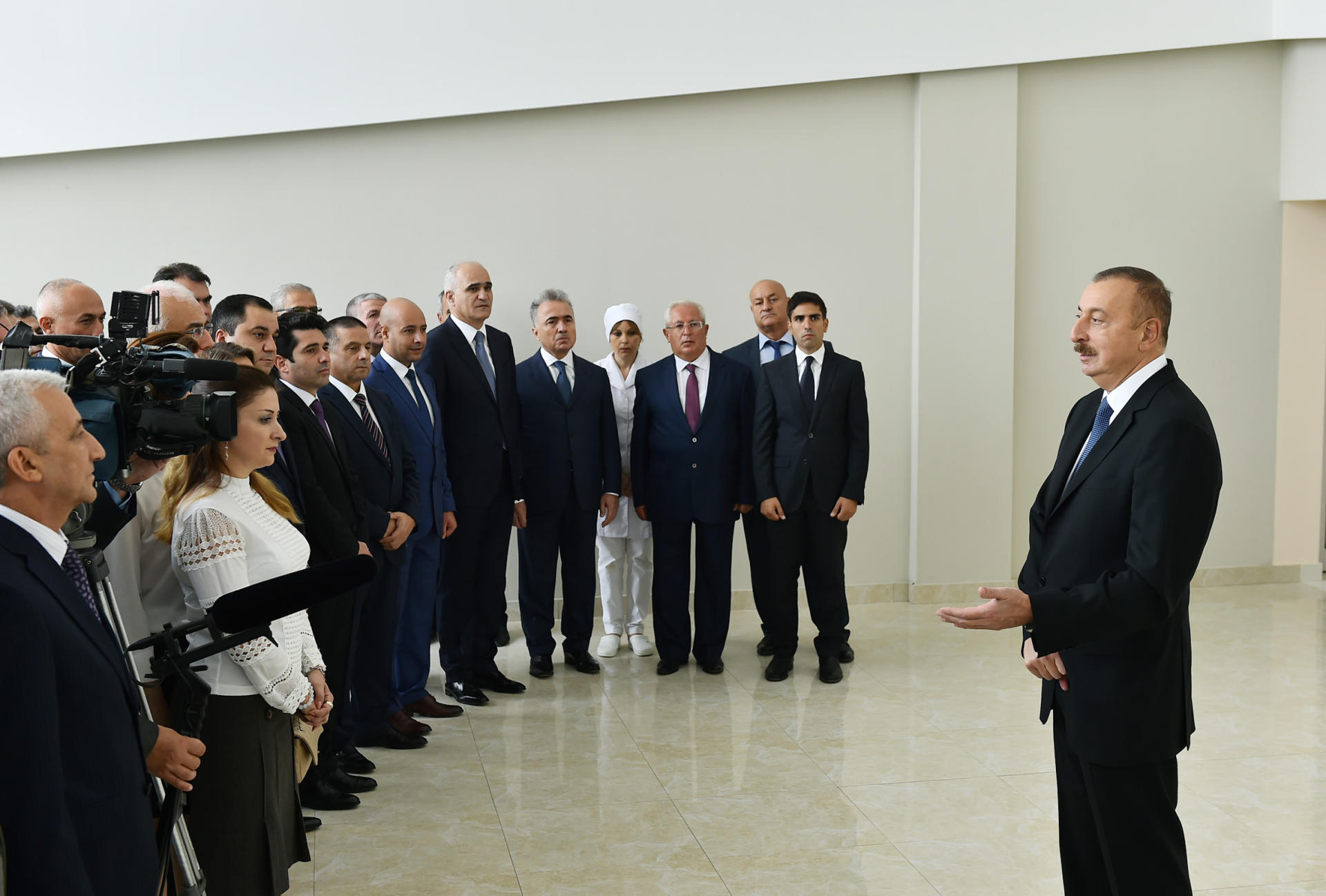 Azərbaycan Prezidenti: Tezliklə bütün rayonlarda sənaye zonaları yaradılacaq