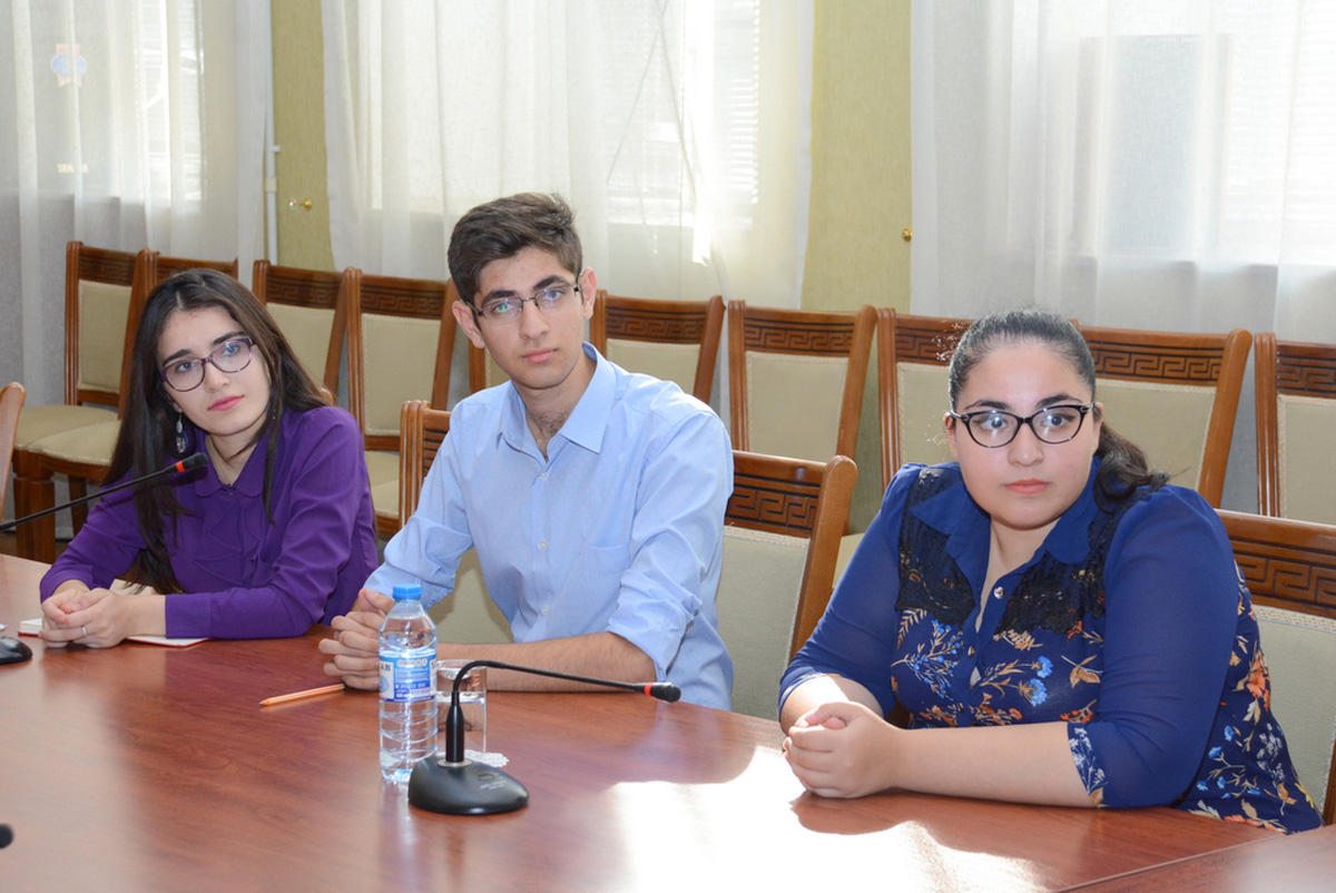 Представители Азербайджана в Европе – стартапы студентов UNEC (ФОТО)
