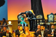 Газели и мейхана Алиаги Вахида в театральных миниатюрах – незабываемые эмоции (ФОТО)