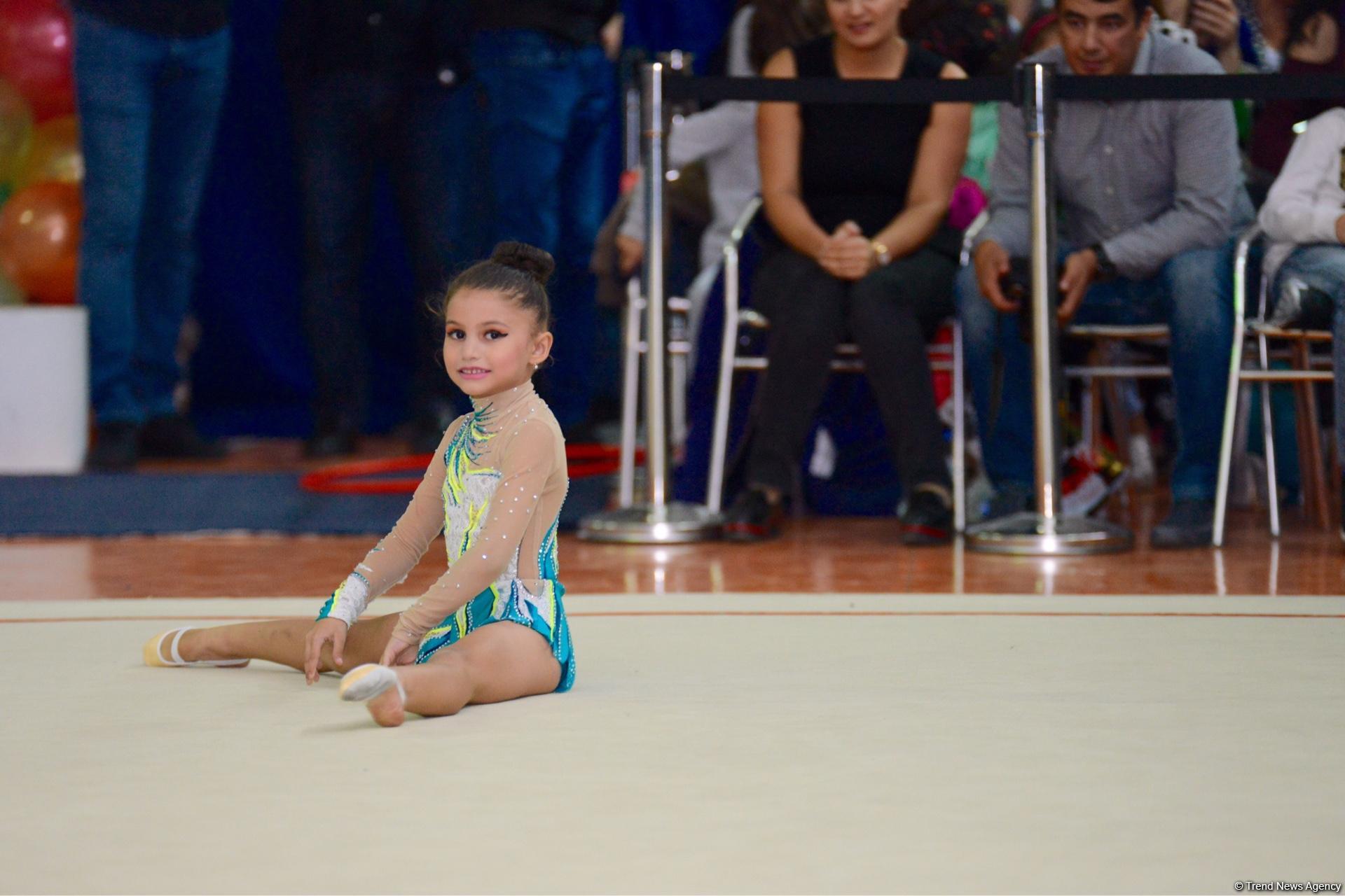 Bədii gimnastika üzrə Payız Ulduzları açıq birinciliyi keçirilib (FOTO)