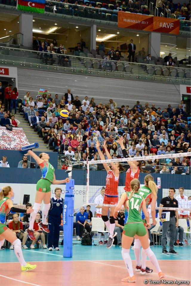 Voleybol millimiz Avropa Çemionatında növbəti oyununu keçirib (FOTOREPORTAJ)