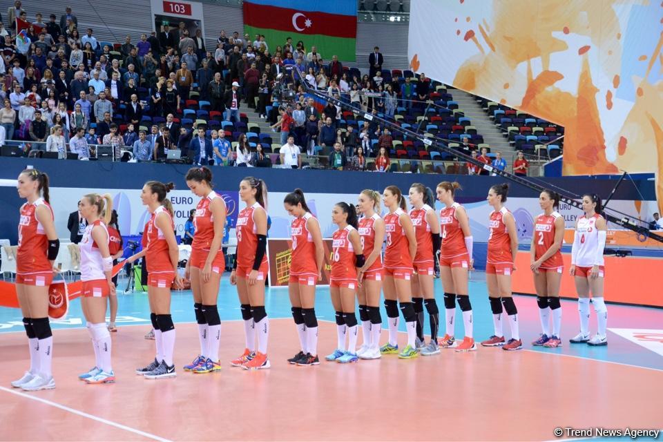 Voleybol millimiz Avropa Çemionatında növbəti oyununu keçirib (FOTOREPORTAJ)