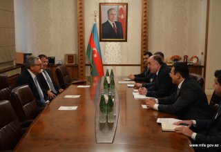 Эльмар Мамедъяров встретился с почетными консулами Азербайджана в Австрии