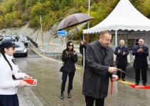 Президент Ильхам Алиев и его супруга приняли участие в открытии автодороги Пиргулу - Демирчи (ФОТО)