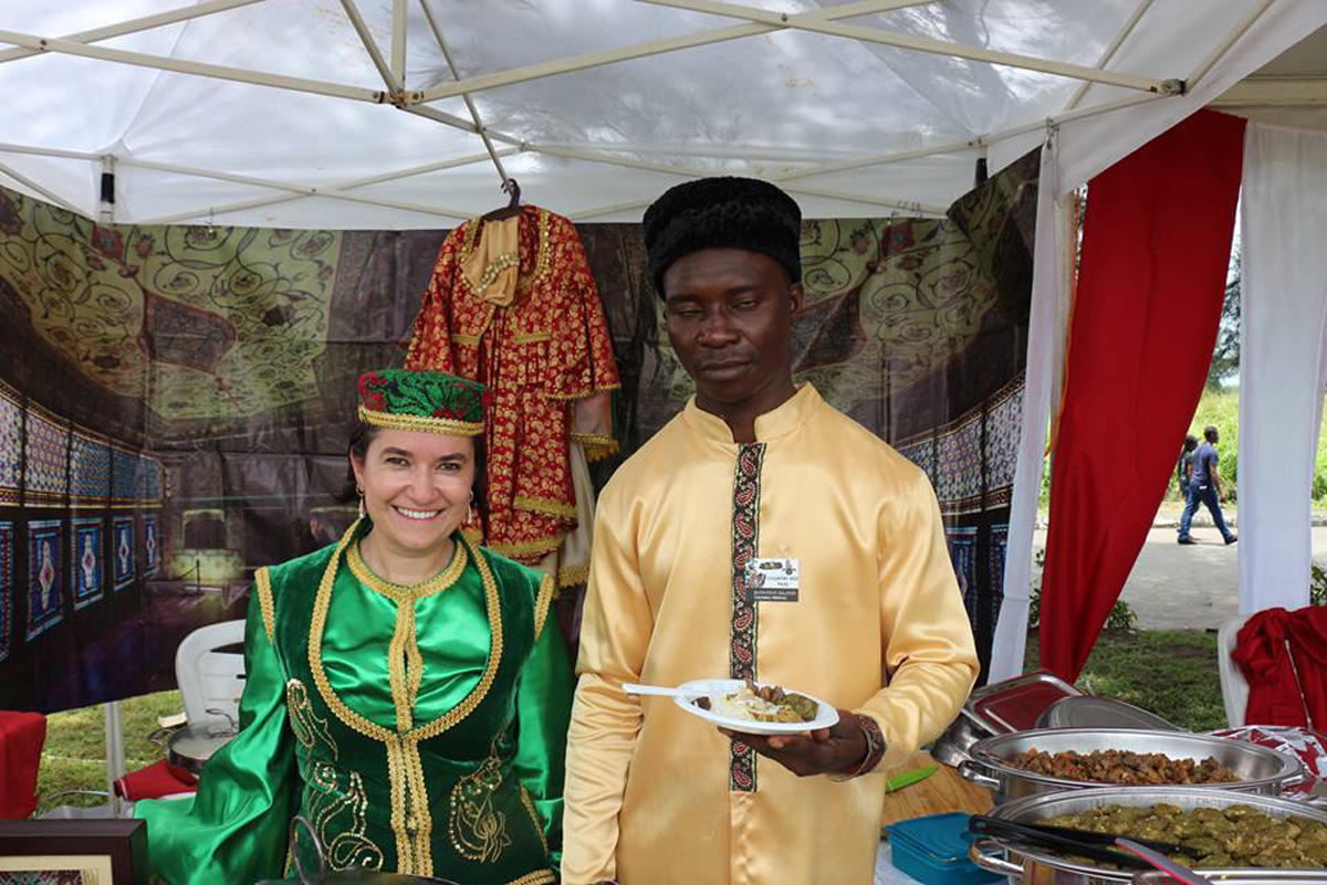 Azərbaycan Milli Geyim Mərkəzinin libasları Nigeriyada təqdim olunub (FOTO)