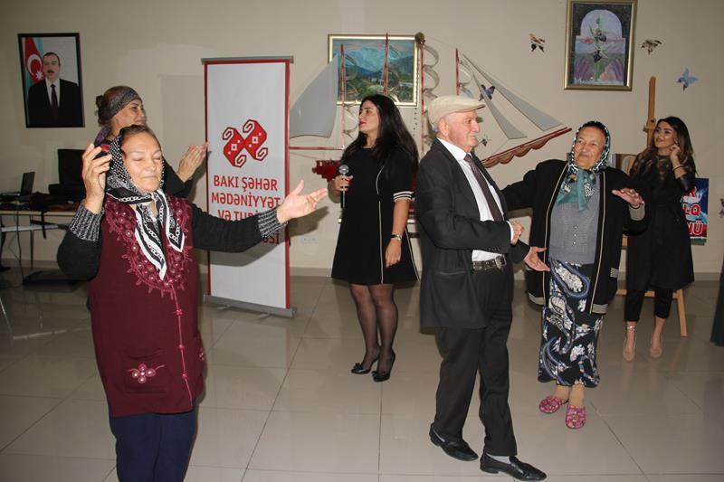 В Баку отметили Международный день пожилых людей (ФОТО)