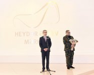 Первый вице-президент Мехрибан Алиева приняла участие в церемонии открытия выставки «Модернизм и мода» (ФОТО)