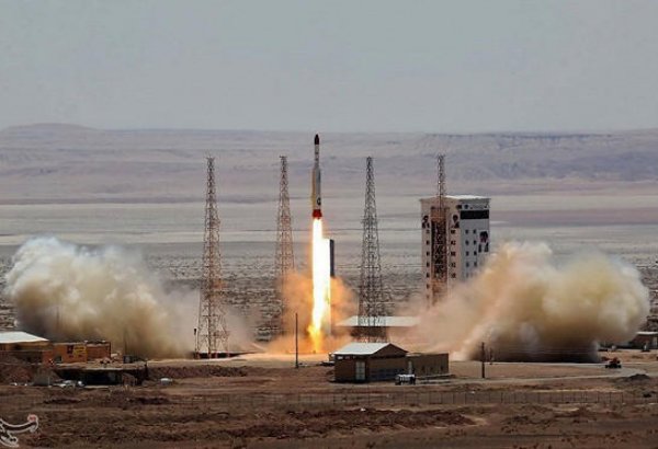Iran threatens US of boosting missile program