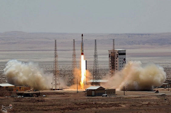 Iran threatens US of boosting missile program