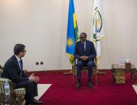 Səfir Elman Abdullayev etimadnaməsini Ruanda prezidentinə təqdim edib (FOTO)