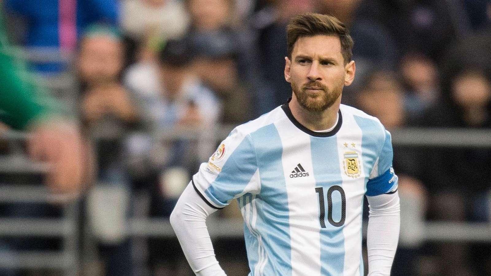 Месси преодолел отметку в 100 голов за сборную Аргентины