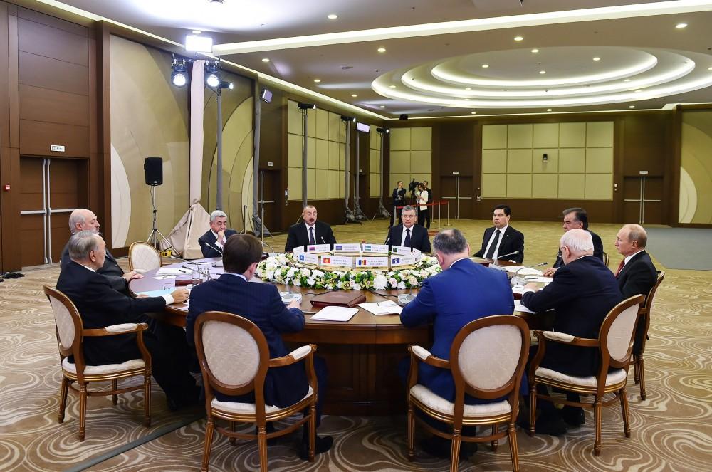 President Aliyev takes part in narrow format meeting of CIS Council of Heads of State (PHOTO)