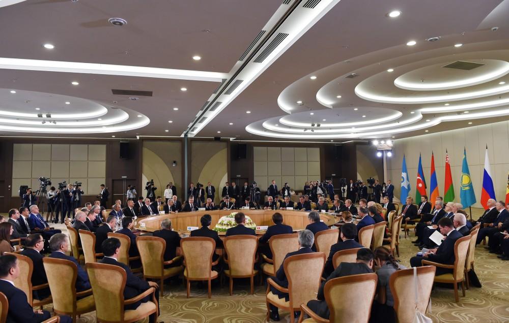 Президент Ильхам Алиев принял участие в заседании Совета глав государств СНГ в  расширенном составе (ФОТО)