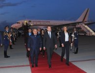 Bulgarian president arrives in Azerbaijan (PHOTO)