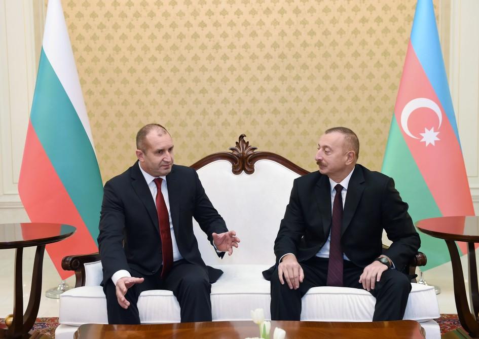 Состоялась встреча Президента Ильхама Алиева и Первой леди Мехрибан Алиевой с Президентом Болгарии и его супругой (ФОТО)