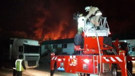 В Алматы горят складские помещения и офис (ФОТО)