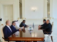 Президент Ильхам Алиев: Существуют хорошие возможности для инвестирования стран Персидского залива в Азербайджан (ФОТО)