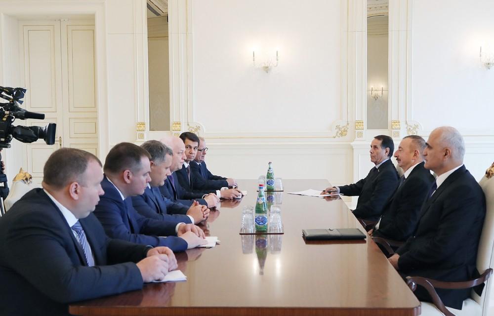 Президент Ильхам Алиев принял делегацию во главе с первым вице-премьером Украины