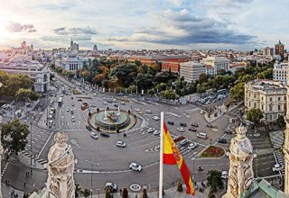 Мадрид в субботу применит статью Конституции, лишающую Каталонию автономии