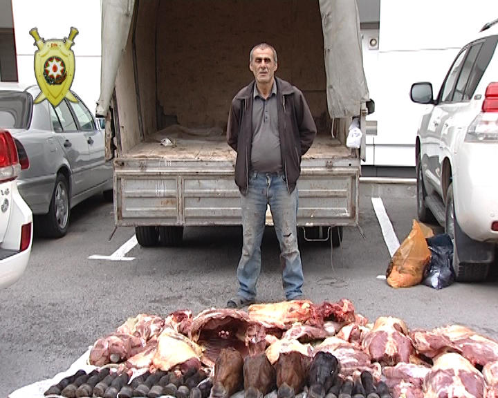 Житель Азербайджана задержан при попытке продать мясо больных лошадей (ФОТО)