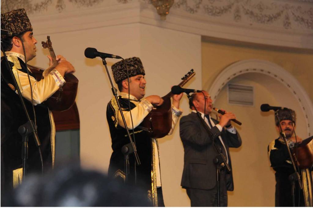 Азербайджанские ашуги отметили юбилей Исфандияра Рустамова (ФОТО)