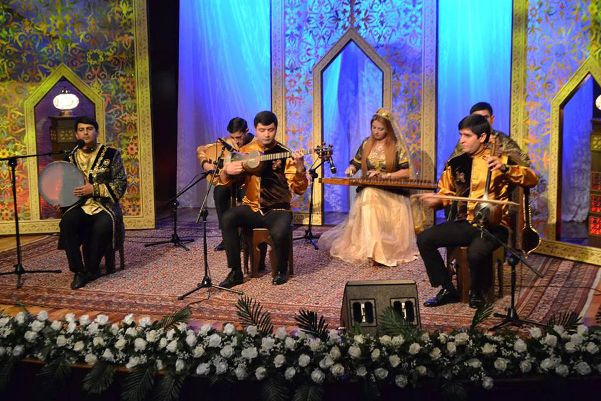 В Баку отметили 300-летие визиря Карабахского ханства и поэта Моллы Панах Вагифа (ФОТО)