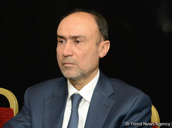 В Азербайджане доля безналичных платежей в общем обороте до 2025 г. составит 25% - Закир Нуриев