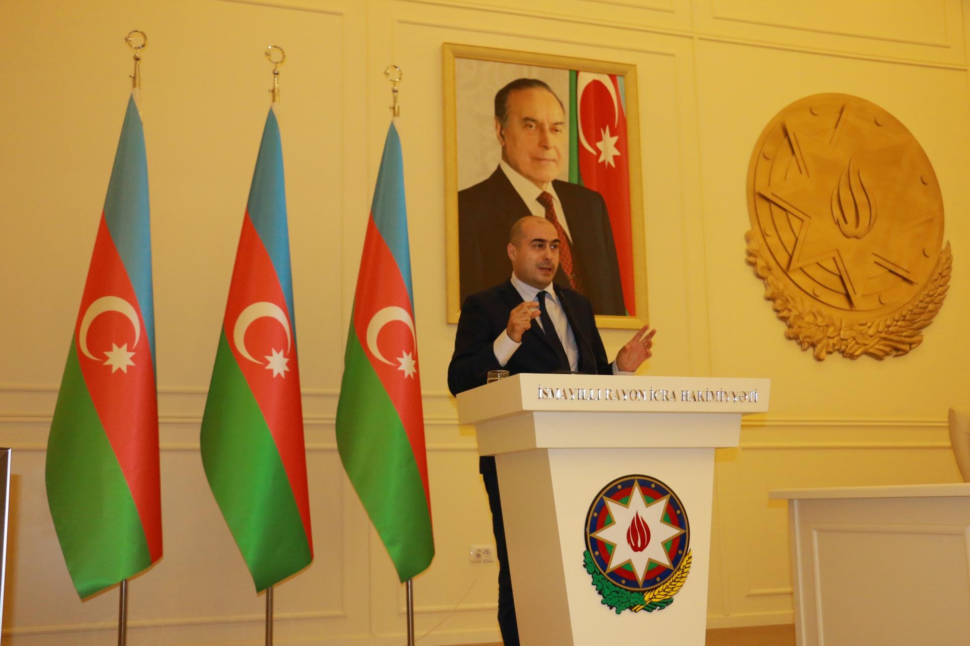 Повышение эффективности реформ - основная цель региональных обсуждений - завсектором Администрации президента Азербайджана (ФОТО)