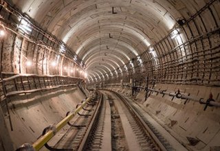 В тоннеле под Ла-Маншем возобновили движение поездов