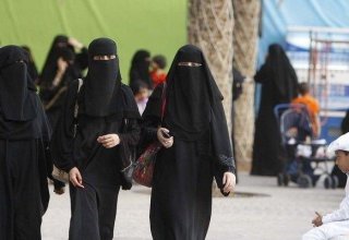 В Саудовской Аравии женщинам разрешили водить такси