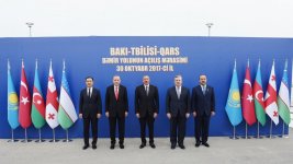Президент Ильхам Алиев и его супруга приняли участие в церемонии открытия железной дороги Баку-Тбилиси-Карс (ФОТО)