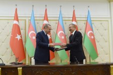 Azerbaijan, Turkey sign agreements  (PHOTO)