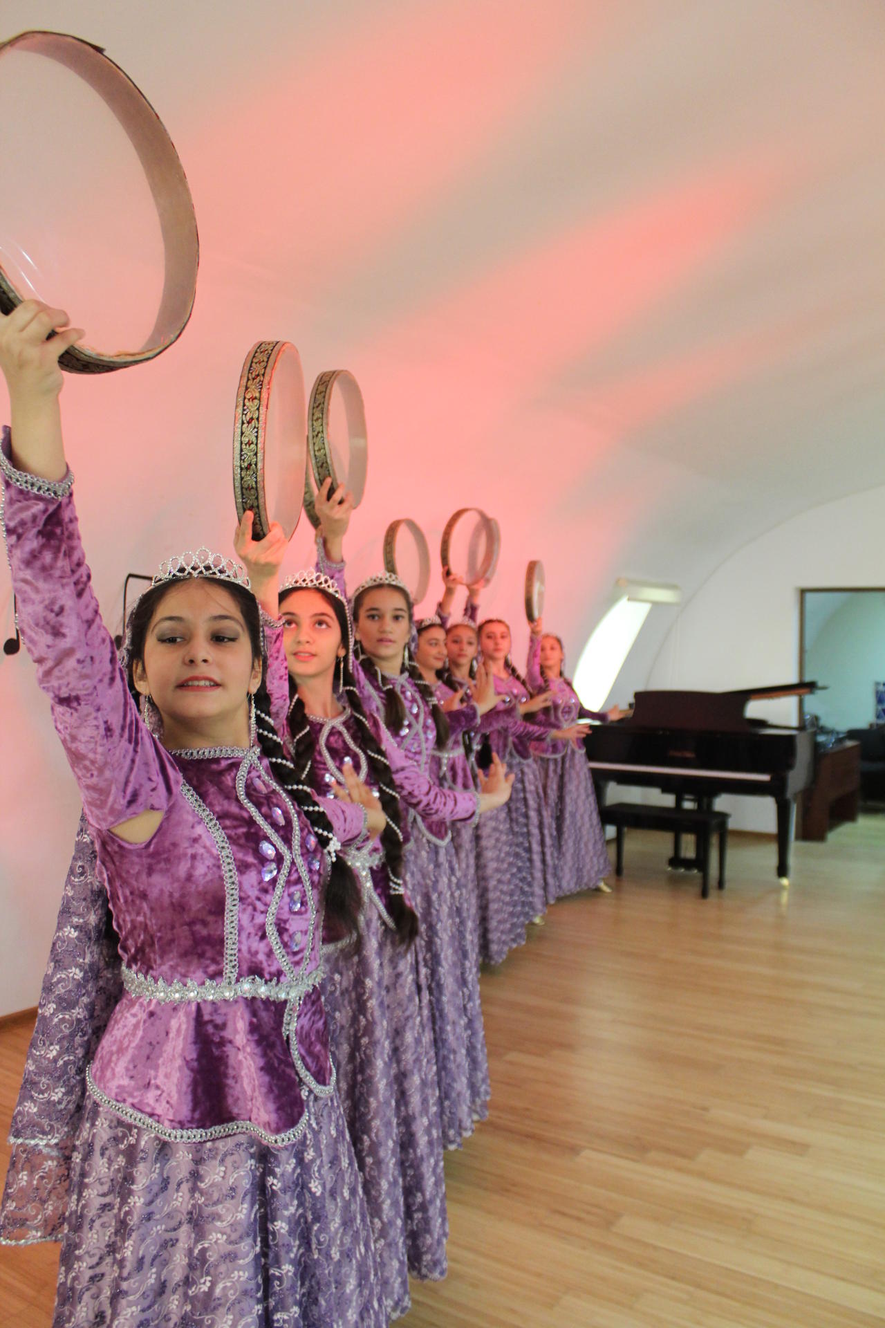 Деятели культуры Узбекистана и Казахстана приехали в Баку (ФОТО)