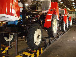 Azerbaijan to purchase tractors from Belarus