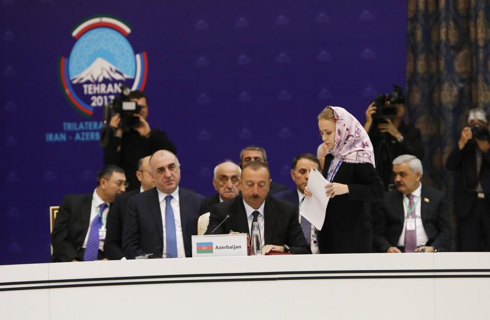 В Тегеране состоялся трехсторонний саммит глав Азербайджана, Ирана и России (ФОТО)