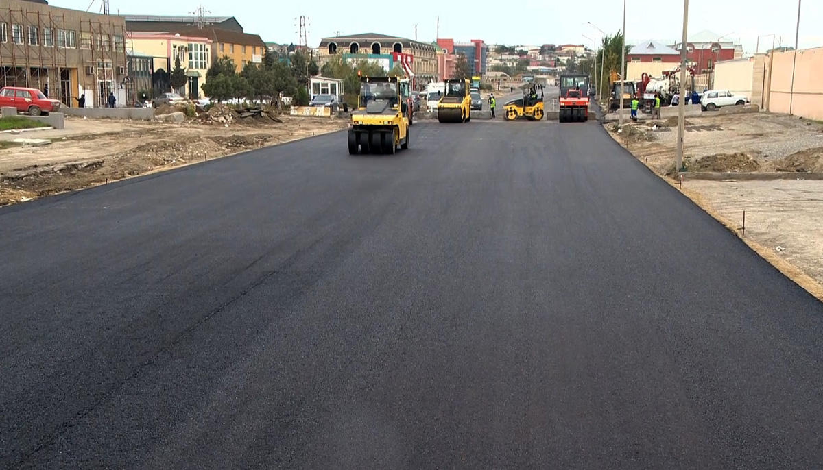 Binəqədi şossesinin asfaltlanması işlərinə başlanılıb (FOTO/VİDEO)