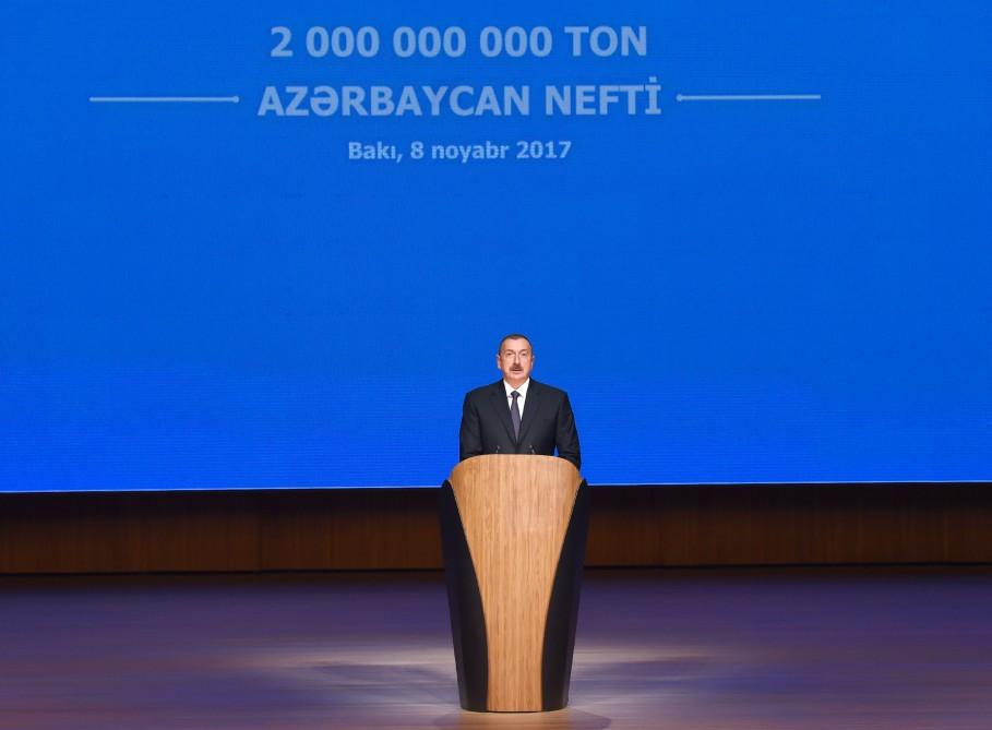 Ilham Aliyev attends ceremony marking output of 2B tons of oil in Azerbaijan (PHOTO)