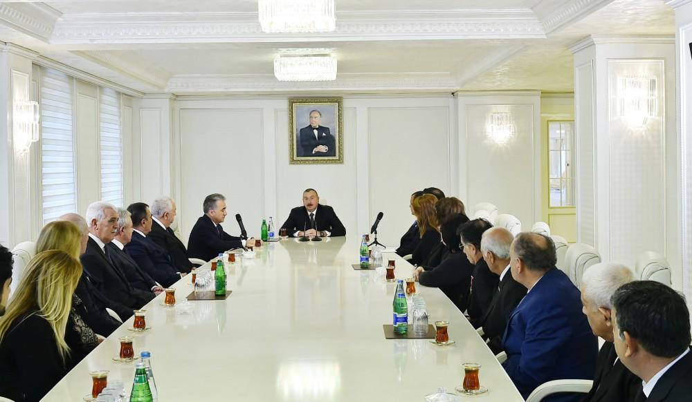 Президент Ильхам Алиев принял участие  в открытии нового здания Гянджинской госфилармонии (ФОТО)