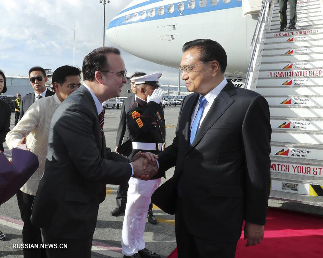 Премьер Госсовета КНР Ли Кэцян прибыл в Манилу с официальным визитом