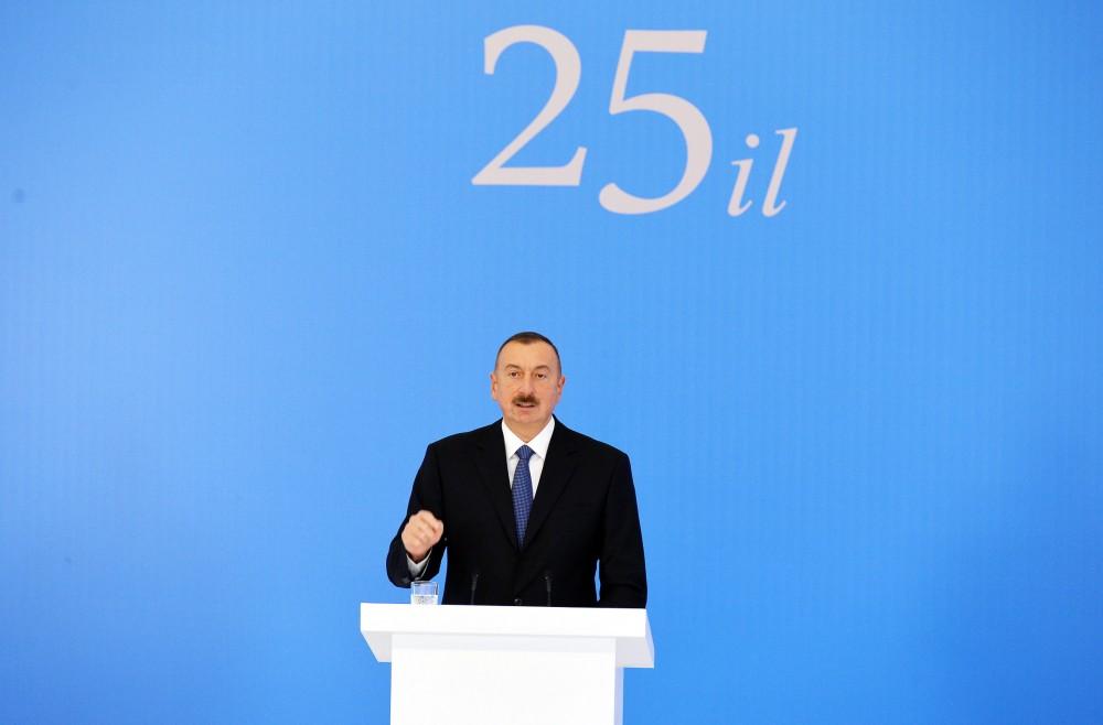 Президент Ильхам Алиев: Создание Партии «Ени Азербайджан» сыграло особую роль в предотвращении в дальнейшем происходивших в стране негативных процессов